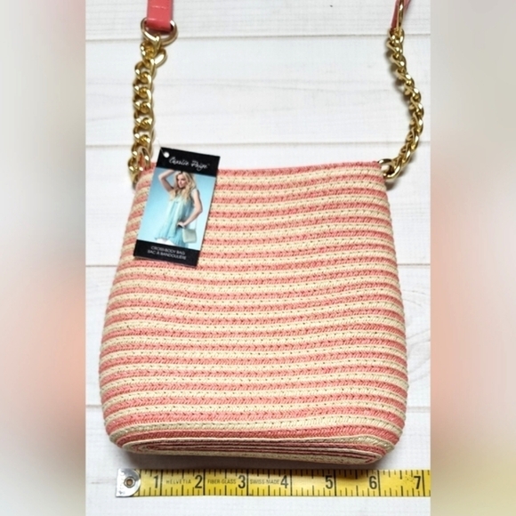 Charlie Paige Pink and Cream Straw Crossbody Bag - New With Tags - Picture 6 of 7